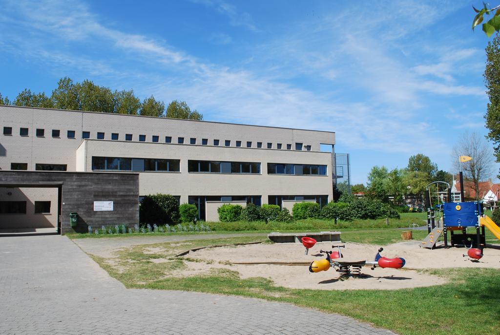 Jeugdherberg De Peerdevisser Oostduinkerke Εξωτερικό φωτογραφία